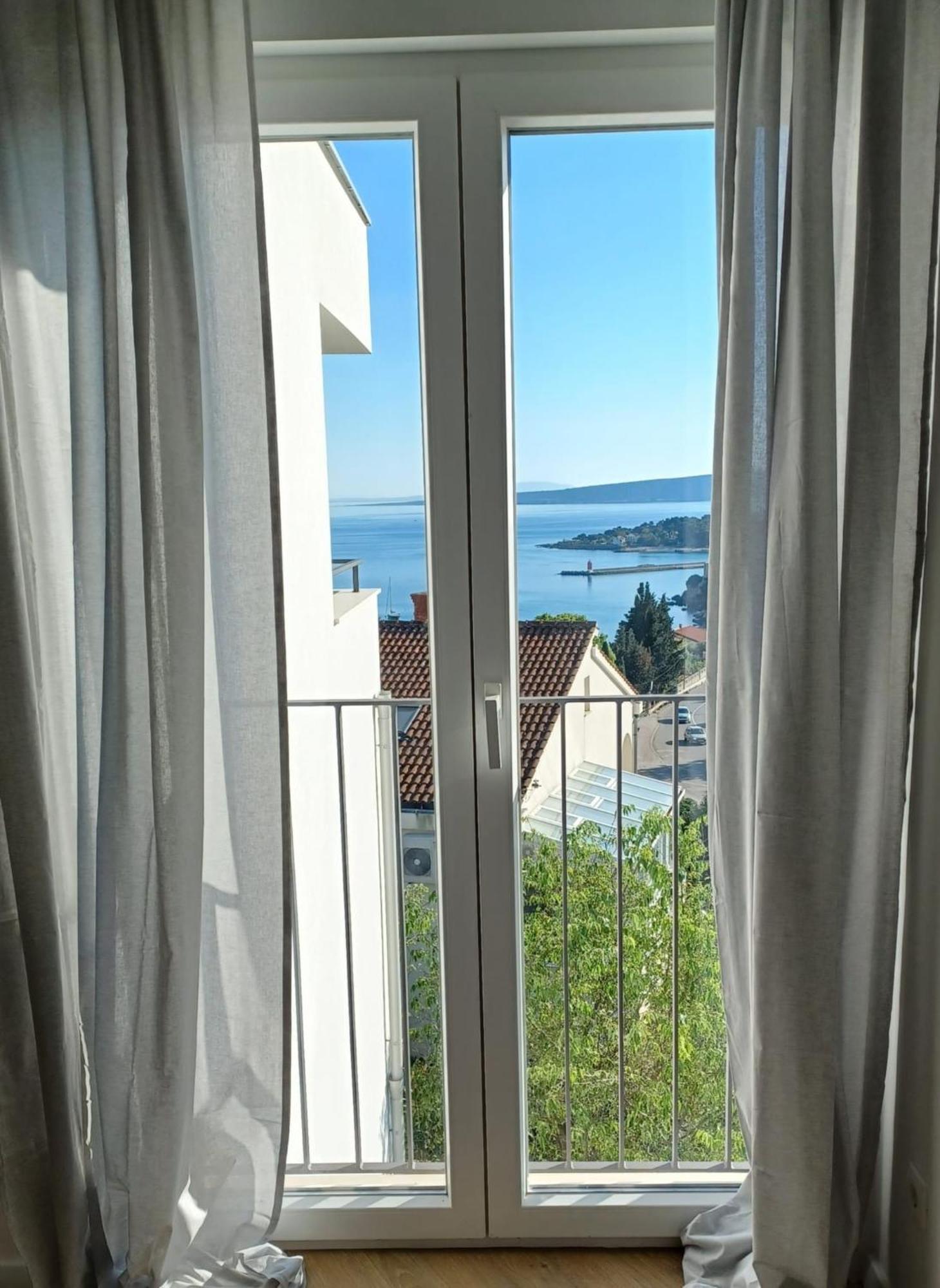 Sea View Apartments Ivana Кърк Екстериор снимка
